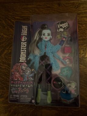 Monster High FrankieStein Doll Creep over Party